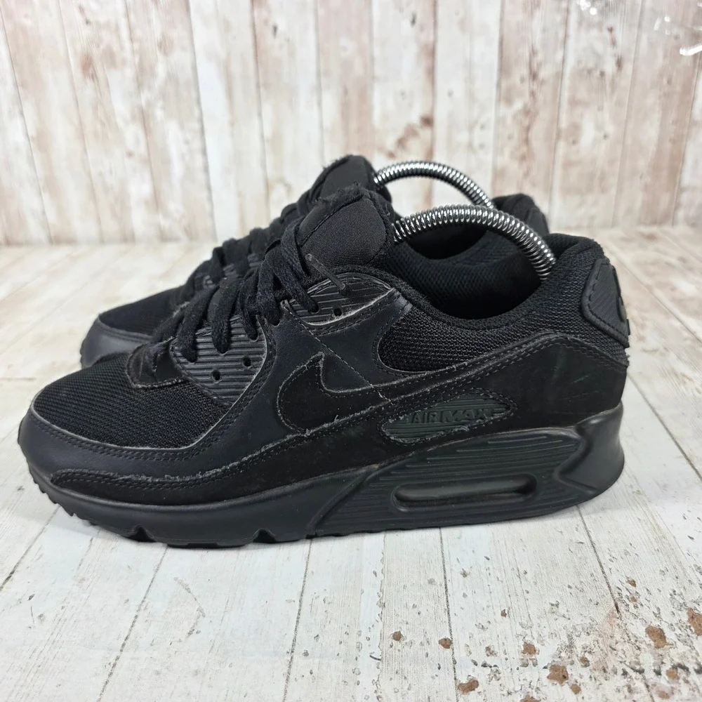 Nike Air Max 90 Mens Triple Black Low Top Sneakers CN8490-003 Size 8